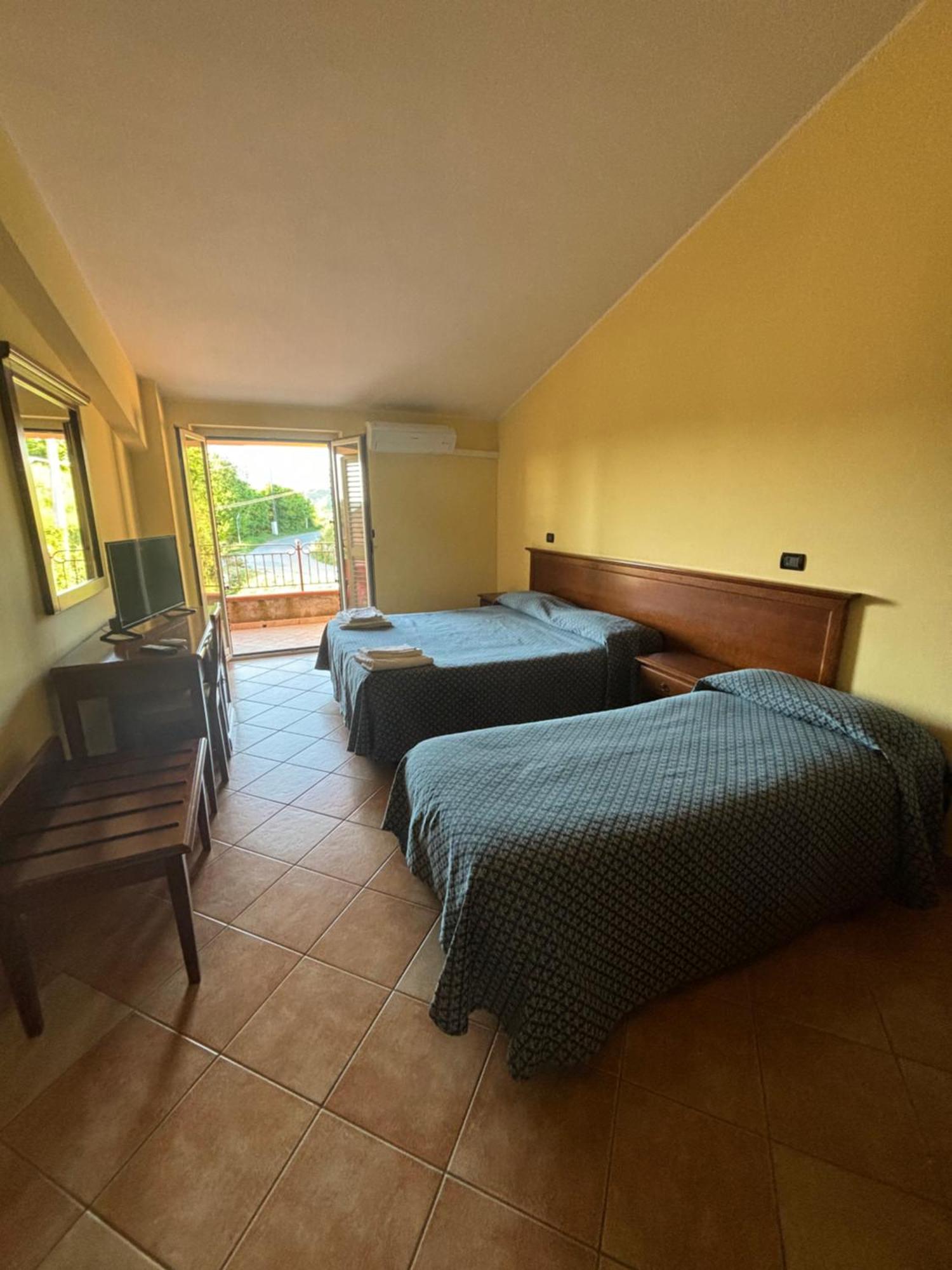 La Nuova Locanda Orsomarso ภายนอก รูปภาพ