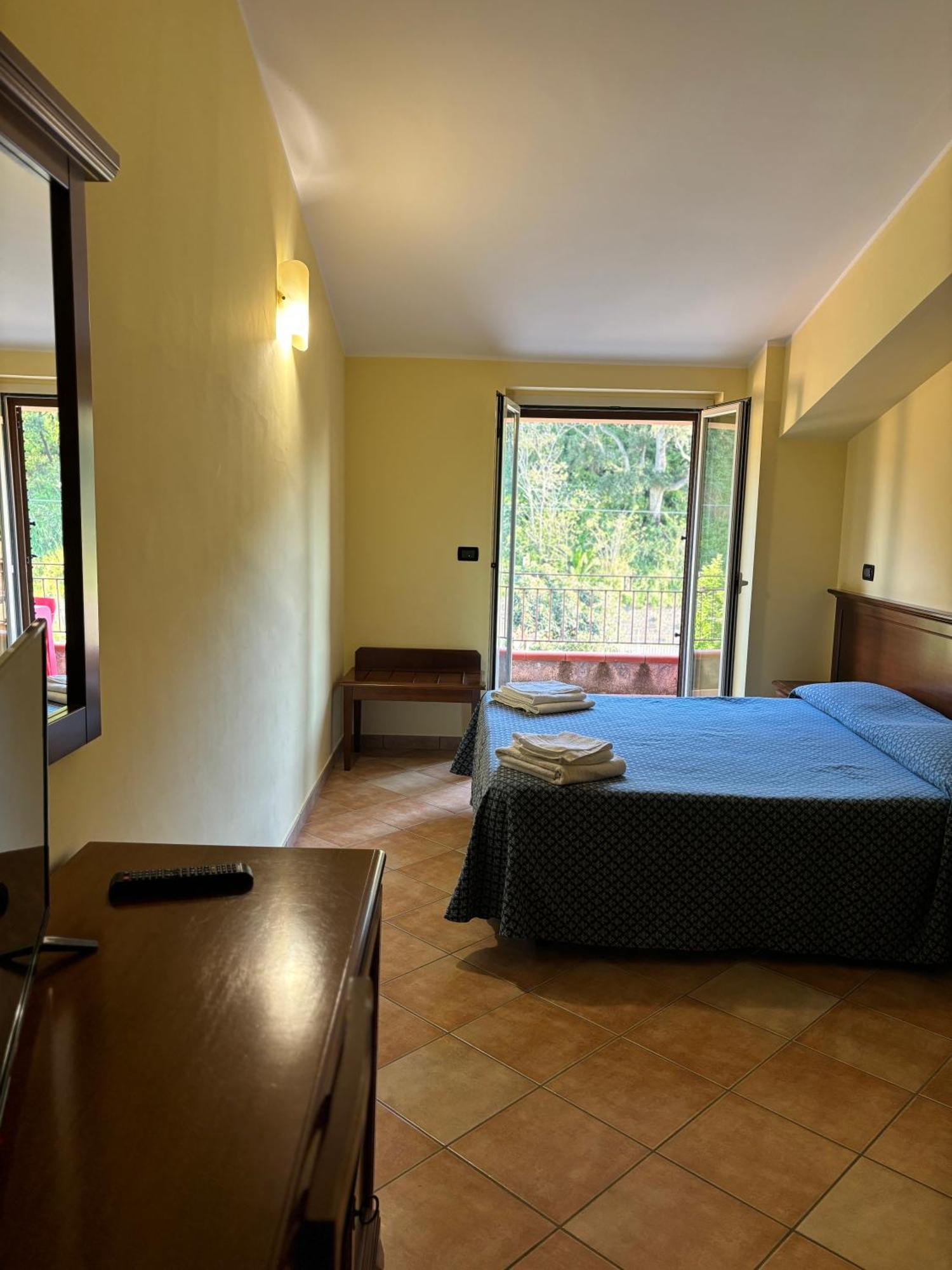 La Nuova Locanda Orsomarso ภายนอก รูปภาพ