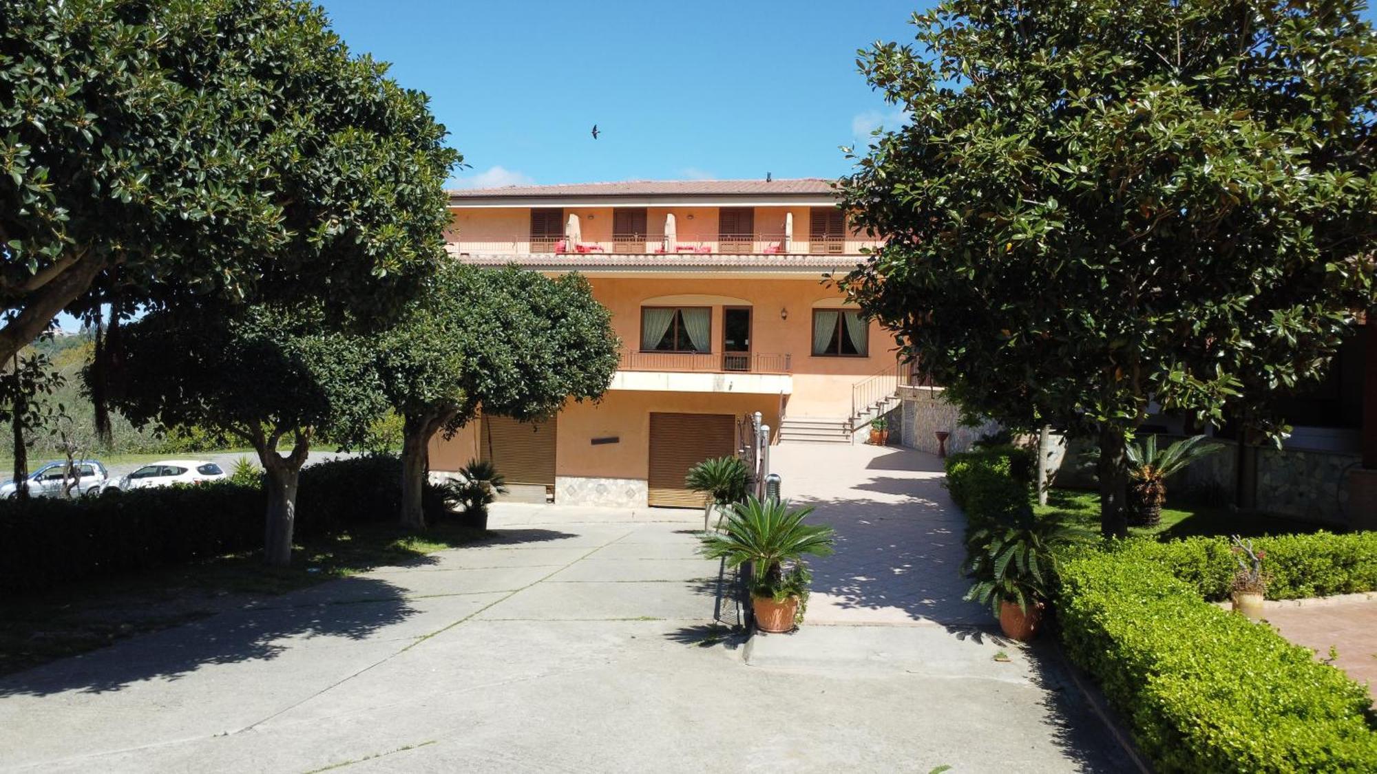 La Nuova Locanda Orsomarso ภายนอก รูปภาพ